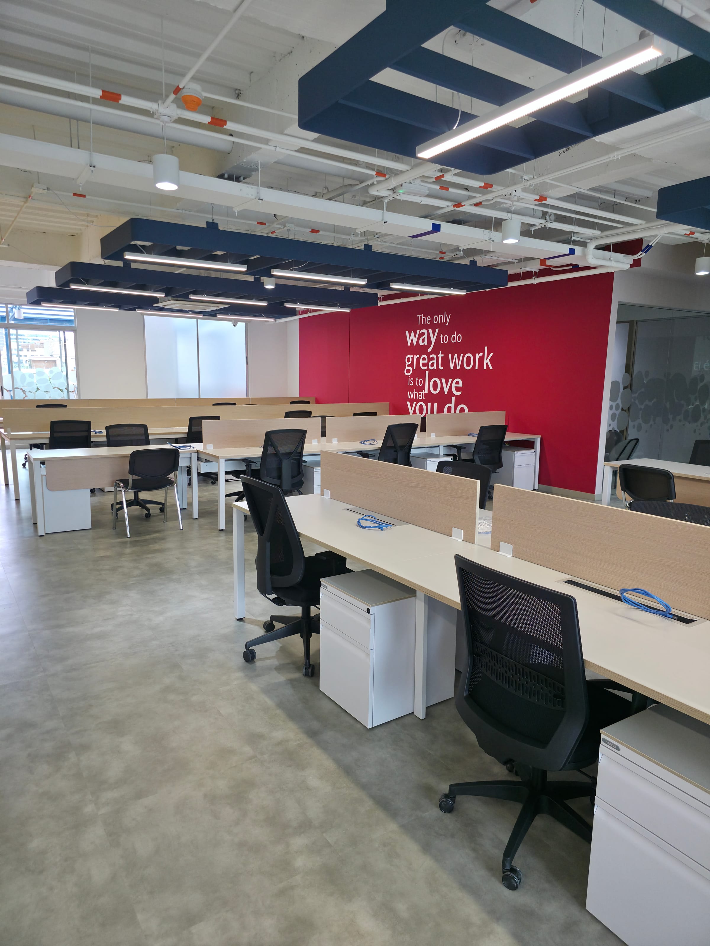 Nuevos puestos de trabajo Computrabajo piso 6 — iluminación corporativa