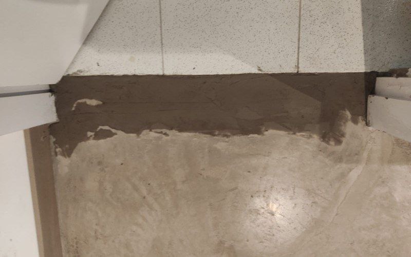 Detalle de acabados — Imusa — Reparación de placa en concreto — APLOSS