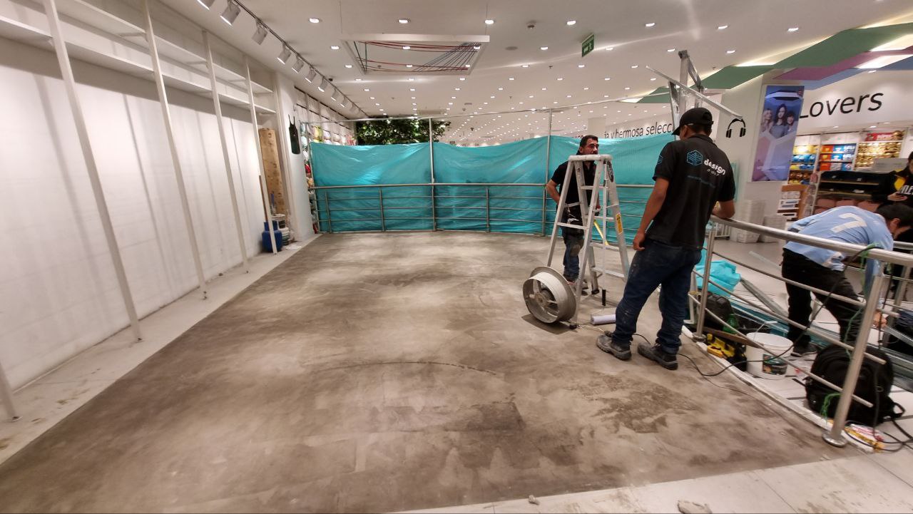 Materiales y terminaciones — MINISO — Calle 93